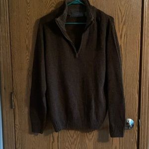 Men’s quarter zip up sweater